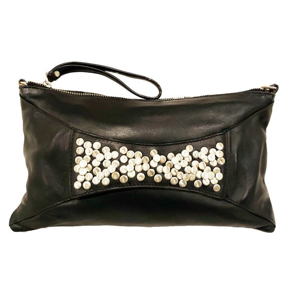 Celine Dion Handbags - 🛍️ Celine Dion Women's Cadence Crossbody Leather Clutch